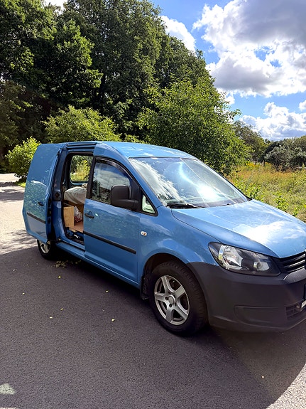 Volkswagen Caddy 2 of 8