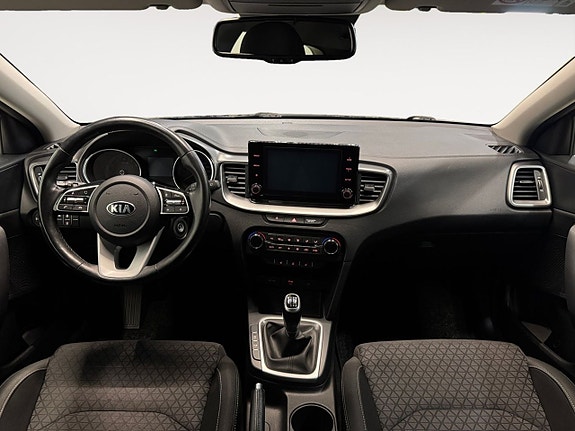 Kia Ceed 10 of 24