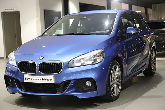 BMW 220d 3 of 12