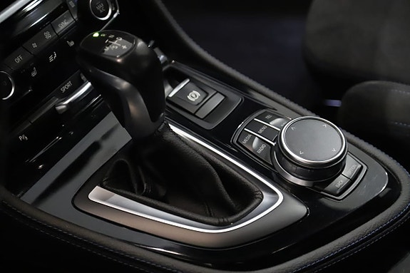 BMW 220d 11 of 12