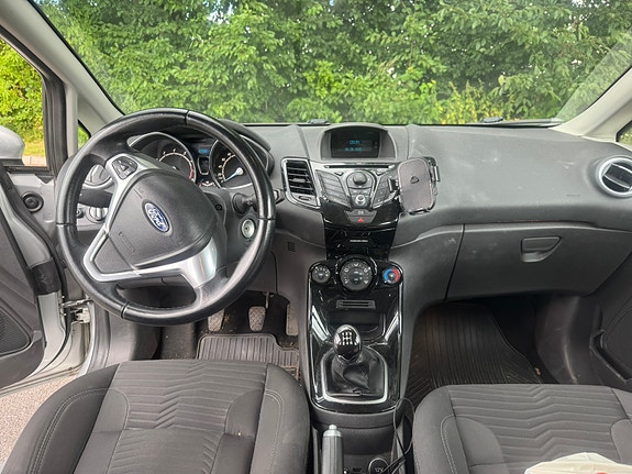 Ford Fiesta 7 of 8