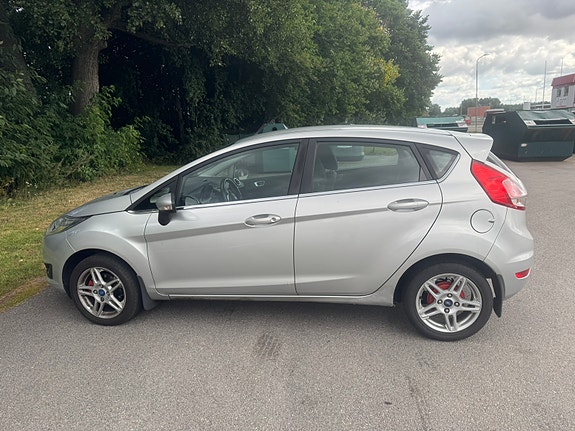 Ford Fiesta 3 of 8