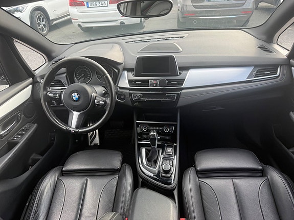 BMW 225xe 8 of 19