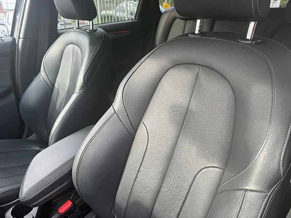 BMW 225xe 12 of 19