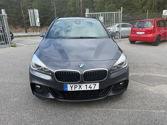 BMW 225xe 7 of 19