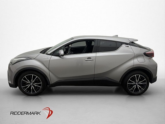 Toyota C-HR 4 of 30