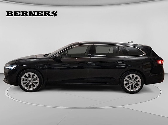 Skoda Superb 2 of 18