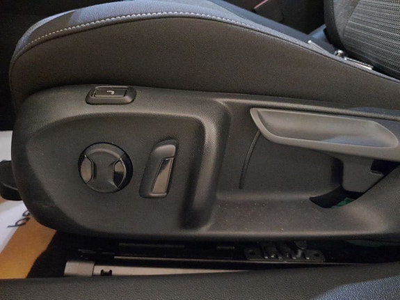 Skoda Superb 16 of 18