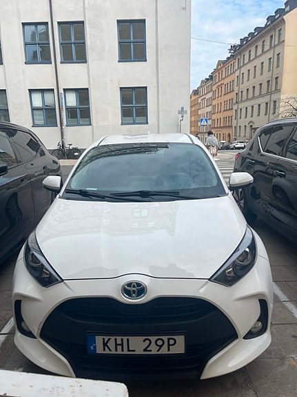 Toyota Yaris 2 of 10