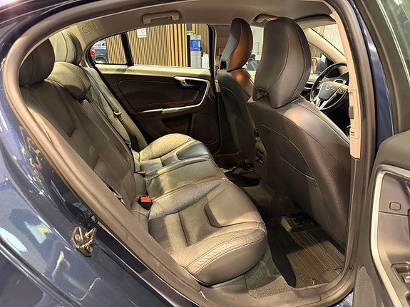 Volvo S60 18 of 26