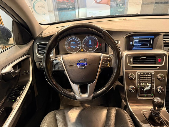 Volvo S60 10 of 26