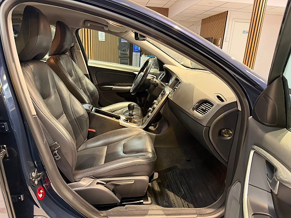 Volvo S60 19 of 26