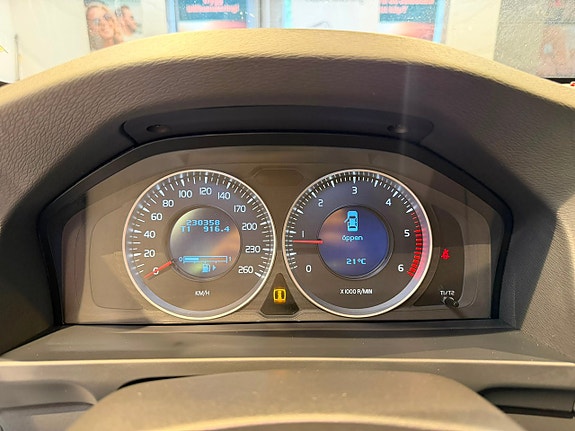 Volvo S60 11 of 26