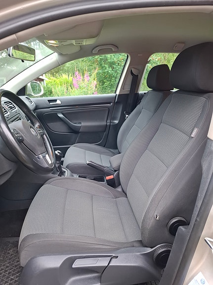 Volkswagen Golf VI 11 of 19