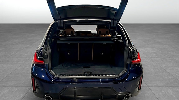 BMW 320 10 of 12
