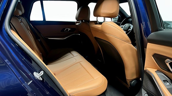 BMW 320 5 of 12