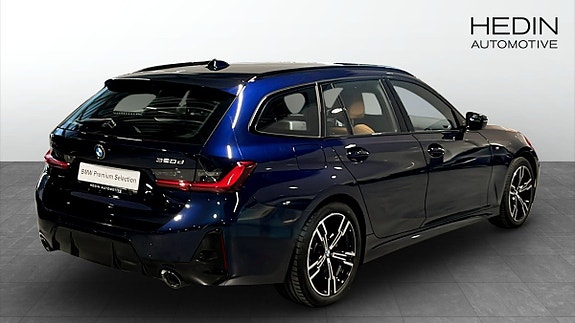 BMW 320 2 of 12