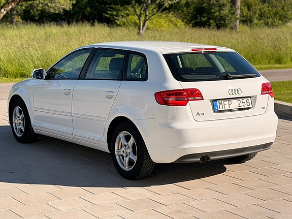 Audi A3 4 of 9