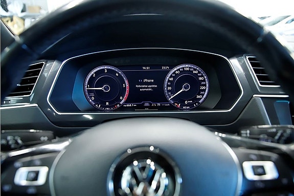 Volkswagen Tiguan 13 of 17
