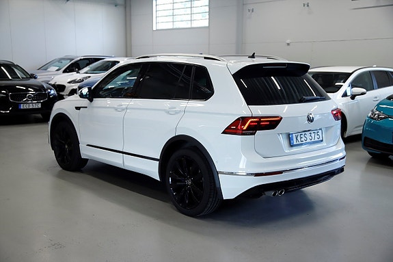Volkswagen Tiguan 4 of 17