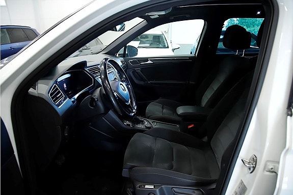 Volkswagen Tiguan 7 of 17
