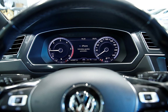 Volkswagen Tiguan 13 of 17