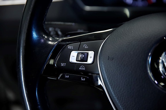 Volkswagen Tiguan 10 of 17
