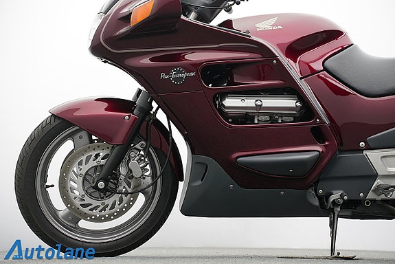 Honda ST1100 Pan-European *UNIK* Endast 284 Mil 13 of 27