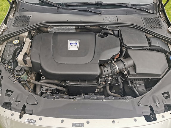 Volvo S60 8 of 9