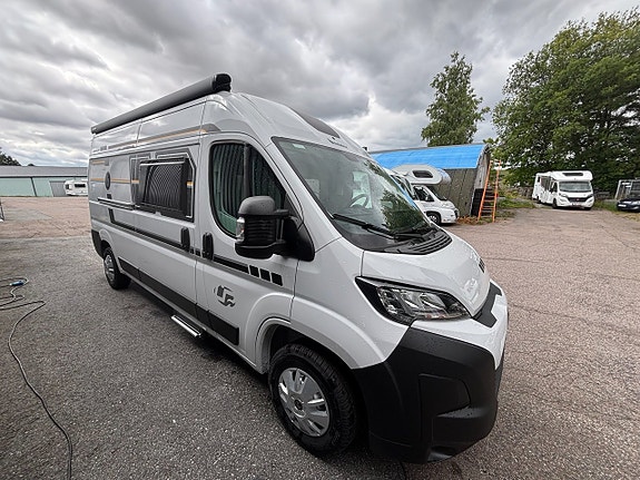 Benimar Benivan B 120 UP 4 bäddar / Under 6 meter /Lithium/ Solcell /Fabriksny 3 of 12