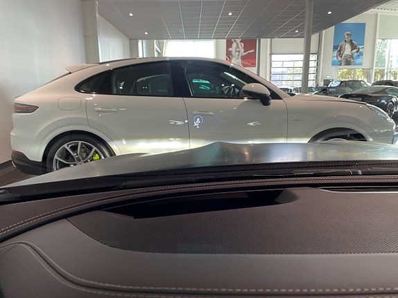 Mercedes-Benz AMG GT 63 S 15 of 21