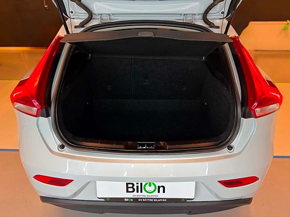 Volvo V40 15 of 15