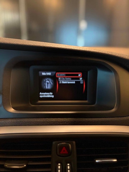 Volvo V40 10 of 15