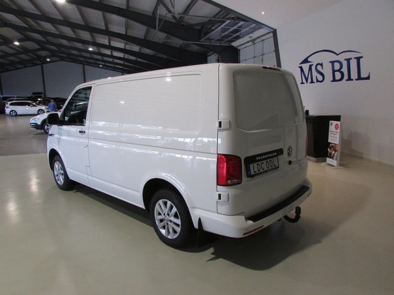 Volkswagen Transporter 7 of 18