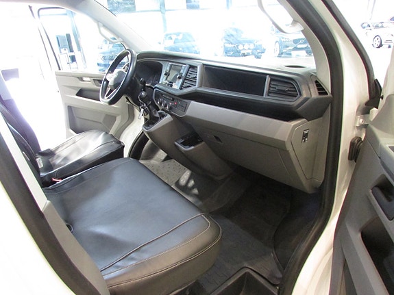 Volkswagen Transporter 12 of 18