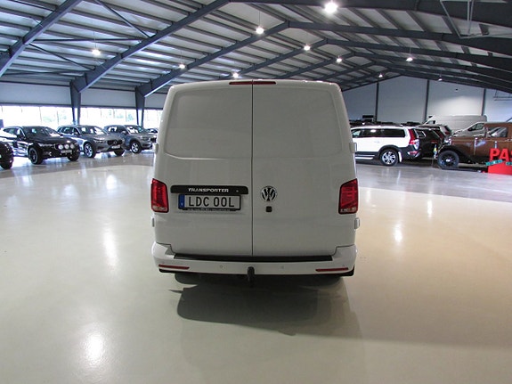 Volkswagen Transporter 6 of 18
