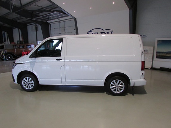 Volkswagen Transporter 8 of 18