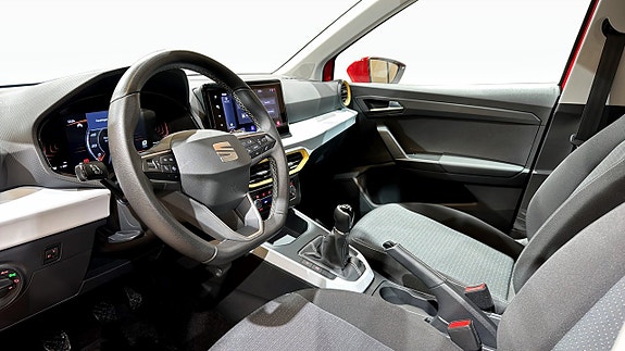 Seat Arona 7 of 18