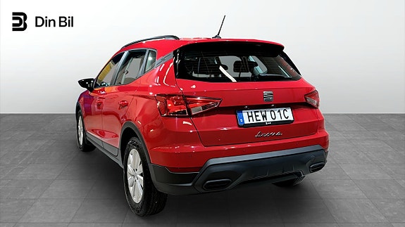 Seat Arona 3 of 18