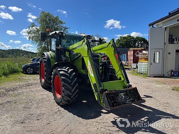 Traktor Claas Arion 460 med frontlyft 2 of 27
