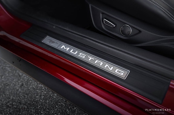Ford Mustang 15 of 20