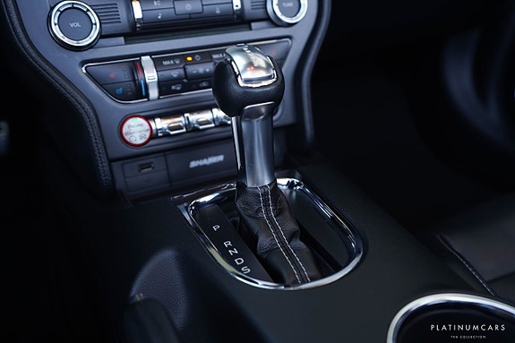 Ford Mustang 11 of 20