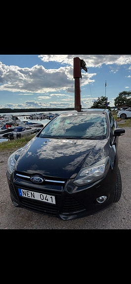 Ford Focus 4 of 13