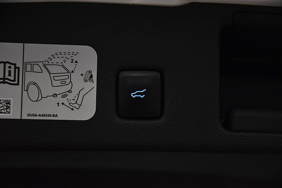 Ford Kuga 23 of 24