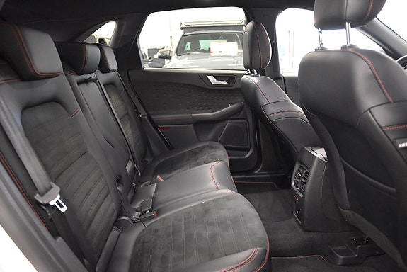 Ford Kuga 13 of 24