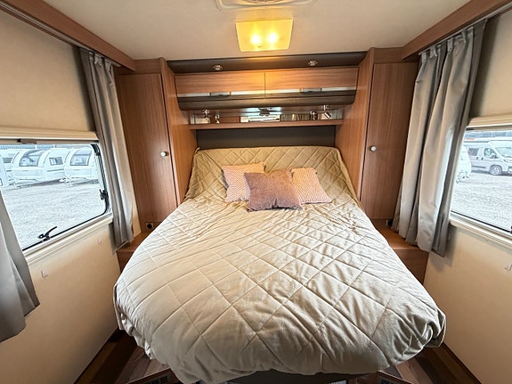 Knaus Sky I 700 LX Queenbed - Alde - Solcell & Lithium batteri - Taksäng 13 of 20