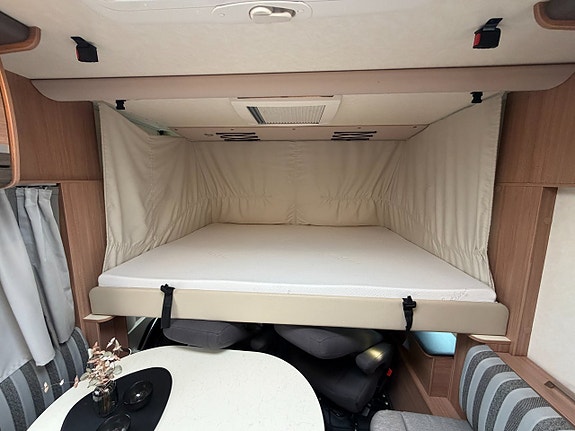 Knaus Sky I 700 LX Queenbed - Alde - Solcell & Lithium batteri - Taksäng 20 of 20
