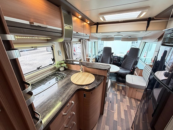 Knaus Sky I 700 LX Queenbed - Alde - Solcell & Lithium batteri - Taksäng 18 of 20