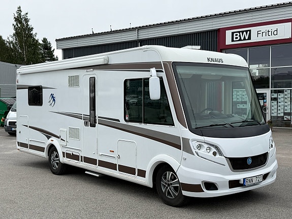 Knaus Sky I 700 LX Queenbed - Alde - Solcell & Lithium batteri - Taksäng