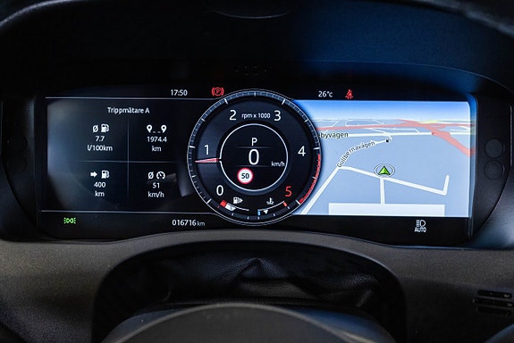 Jaguar XE 22 of 26